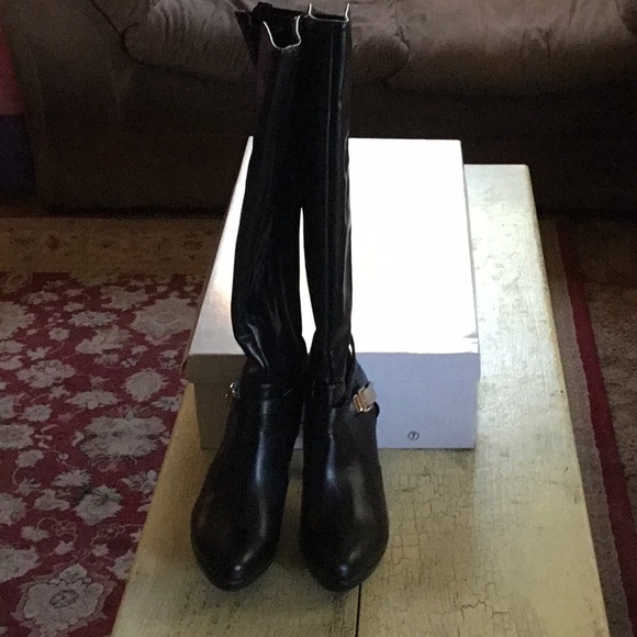 Dress boots - Picture 3 of 3